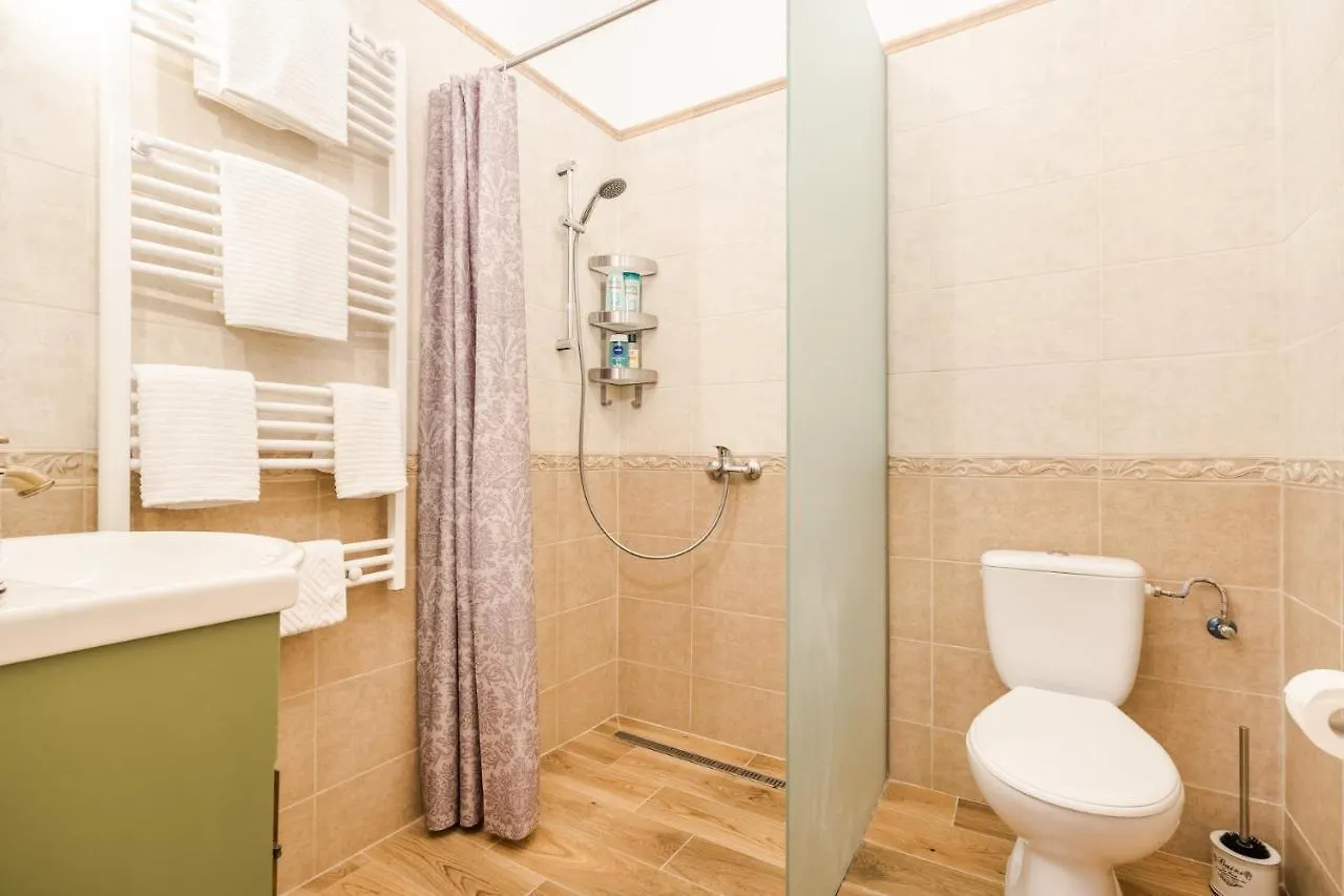 Provence Home - Citycenter, Tv, Washer, Coffee-Tea Budapest Apartment