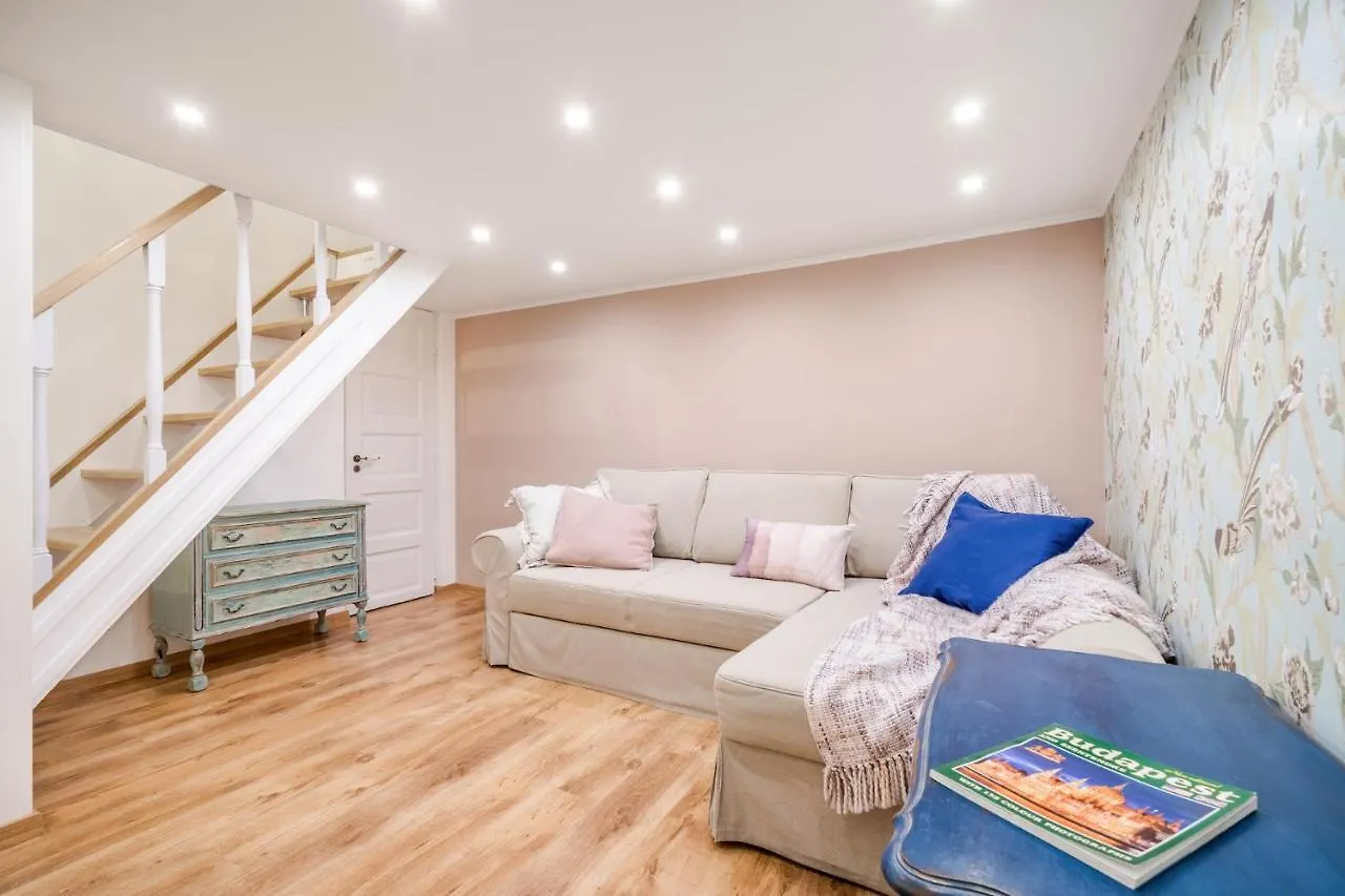 Apartment Provence Home - Citycenter, Tv, Washer, Coffee-Tea Budapest